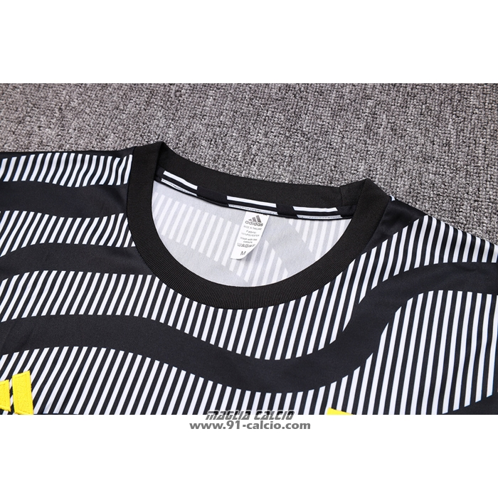 Tuta da Track
 Juventus Manica Corta
 2023 Nero
 - Pantaloncini

